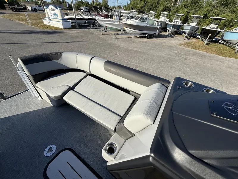 Slide: The Image of Veranda Relax Series TRITOON-200HP 2026 - 14