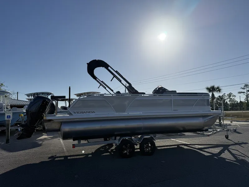 Slide: The Image of Veranda Relax Series TRITOON-200HP 2026 - 6