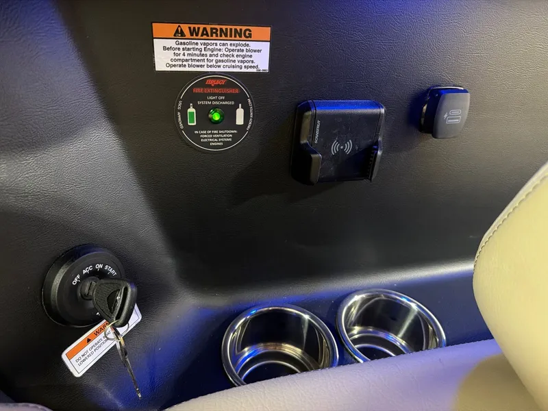 Slide: The Image of Chris-Craft Sportster 25 2026 - 18