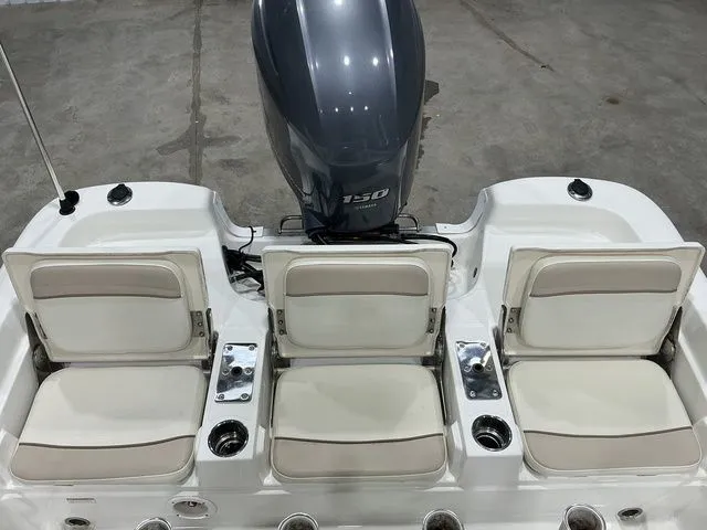 Slide: The Image of NauticStar 214 XTS 2015 - 11