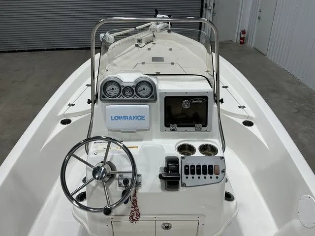 Slide: The Image of NauticStar 214 XTS 2015 - 18