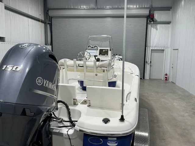 Slide: The Image of NauticStar 214 XTS 2015 - 24