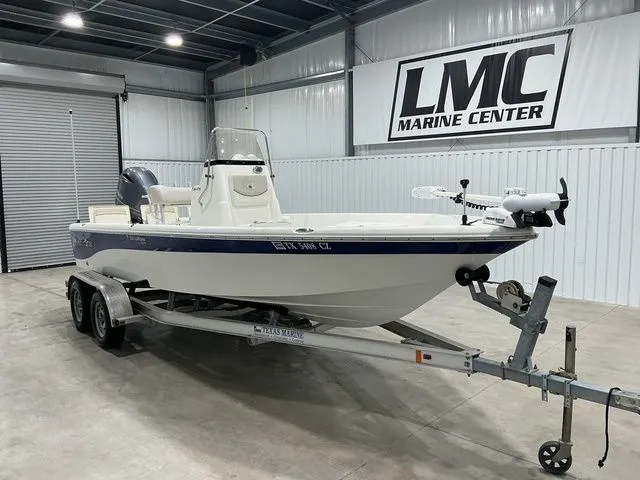 Slide: The Image of NauticStar 214 XTS 2015 - 3