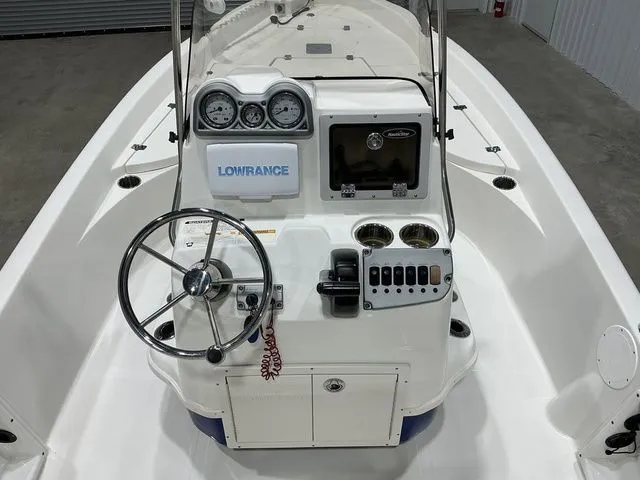 Slide: The Image of NauticStar 214 XTS 2015 - 7