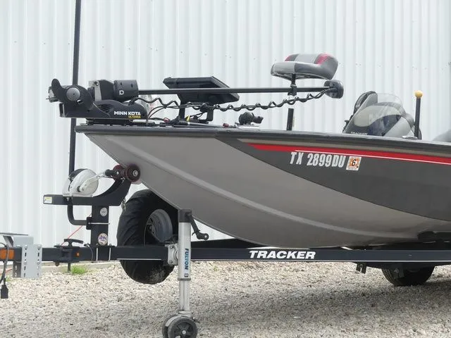 Slide: The Image of Tracker Pro Team 190 TX 2017 - 18