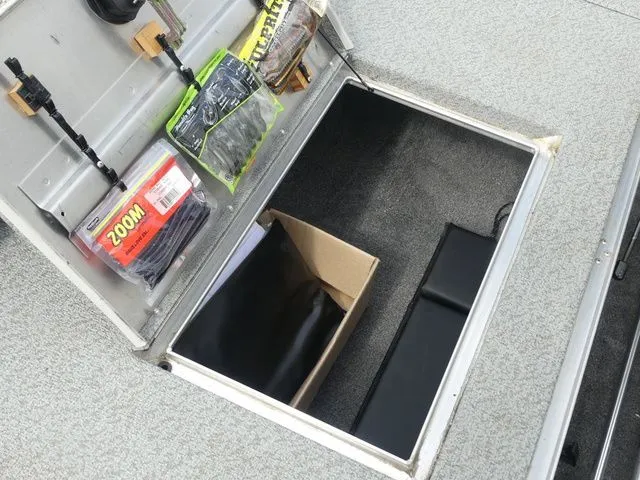 Slide: The Image of Tracker Pro Team 190 TX 2017 - 29