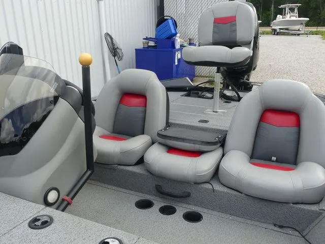 Slide: The Image of Tracker Pro Team 190 TX 2017 - 30