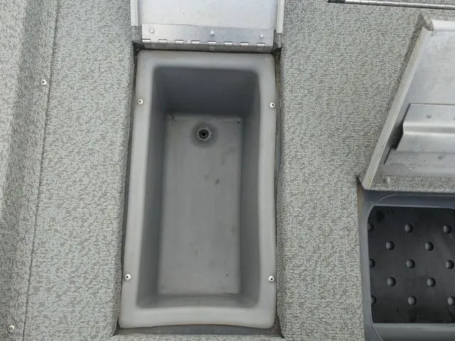 Slide: The Image of Tracker Pro Team 190 TX 2017 - 32