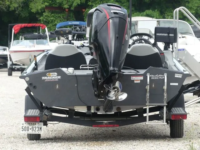 Slide: The Image of Tracker Pro Team 190 TX 2017 - 9