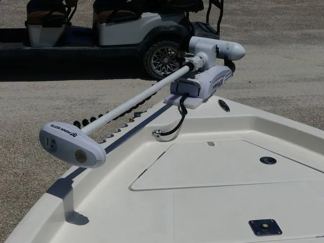 Slide: The Image of Skeeter SX210 2019 - 12
