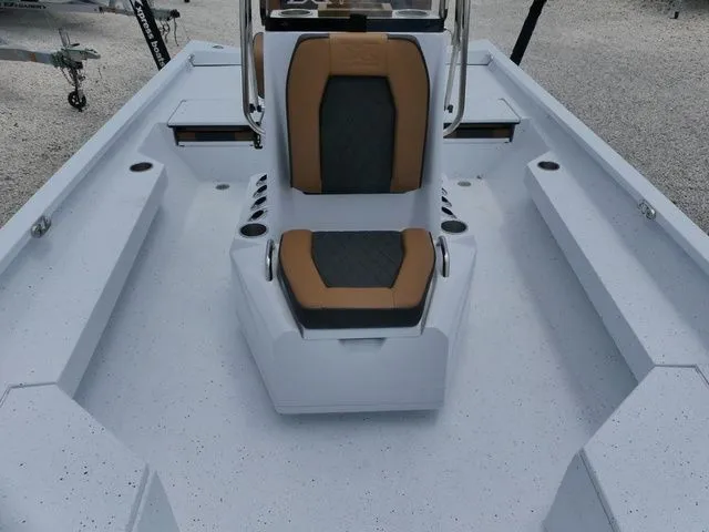 Slide: The Image of Xpress H22B 2025 - 15