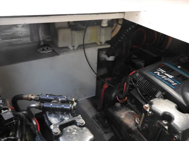 Slide: The Image of Wellcraft 3600 Martinique 1999 - 14