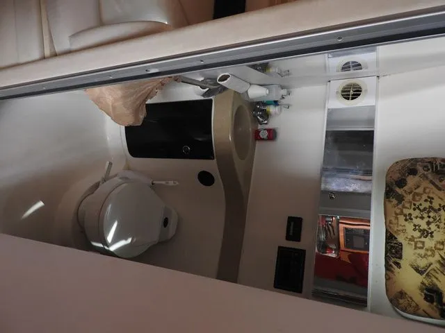 Slide: The Image of Wellcraft 3600 Martinique 1999 - 8