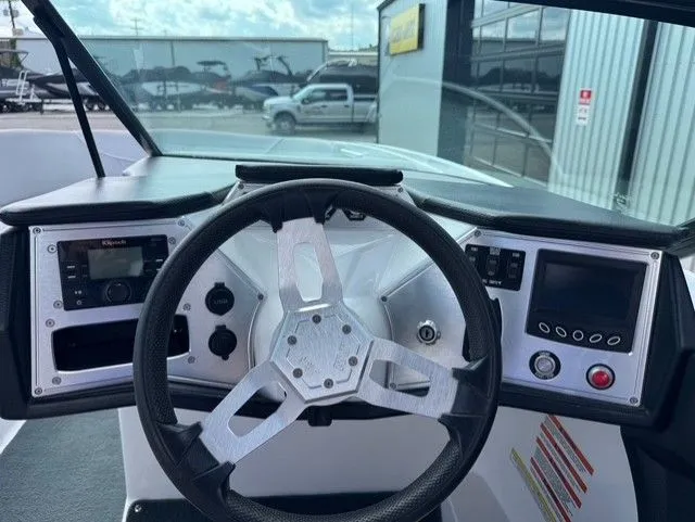 Slide: The Image of MasterCraft NXT22 2019 - 25