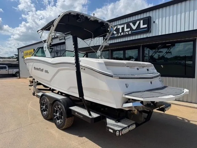 Slide: The Image of MasterCraft NXT22 2019 - 5