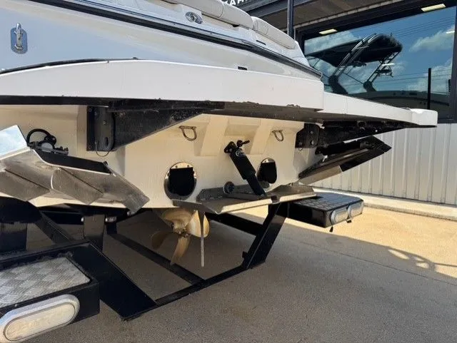 Slide: The Image of MasterCraft NXT22 2019 - 7