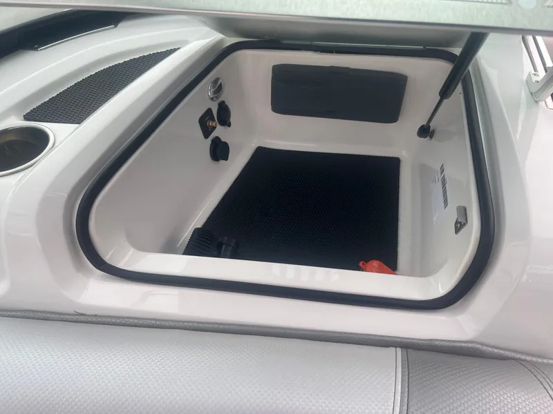 Slide: The Image of MasterCraft X30 2015 - 18