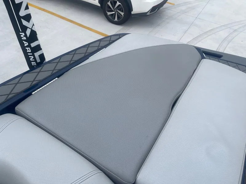 Slide: The Image of MasterCraft X30 2015 - 27