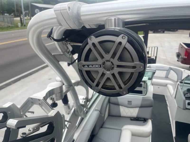 Slide: The Image of MasterCraft X30 2015 - 32