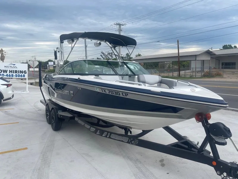 Slide: The Image of MasterCraft X30 2015 - 5