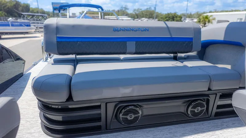 Slide: The Image of Bennington 22 M Swingback 2026 - 10
