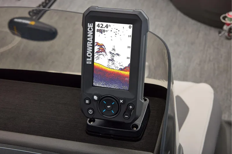 Slide: The Image of Sun Tracker Bass Buggy 18 DLX 2026 - 57