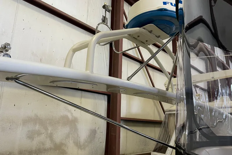 Slide: The Image of 2004 Carver 420 Mariner boat radar and support structure in storage. - 31