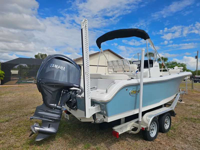 Slide: The Image of Sea Hunt Ultra 219 2026 - 2