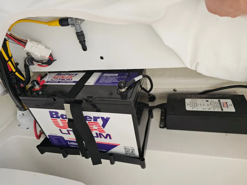 Slide: The Image of Sea Hunt Ultra 219 2026 - 25