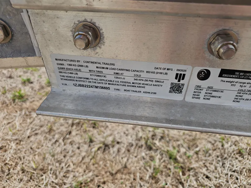 Slide: The Image of Sea Hunt Ultra 219 2026 - 26