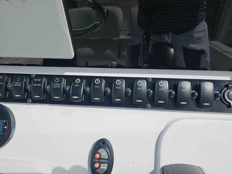 Slide: The Image of Sea Hunt Ultra 219 2026 - 28