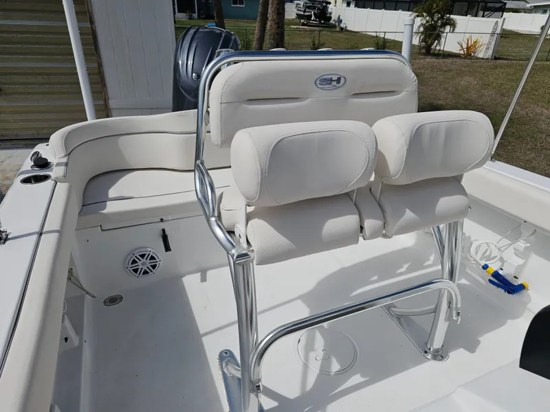 Slide: The Image of Sea Hunt Ultra 219 2026 - 32