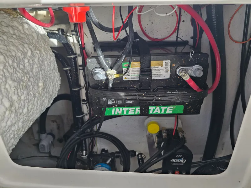 Slide: The Image of Sea Hunt Ultra 219 2026 - 35