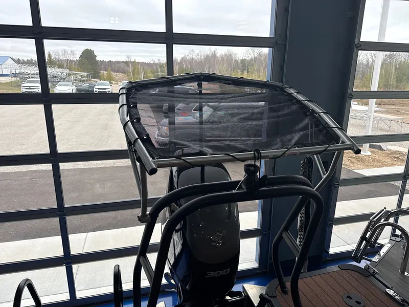 Slide: The Image of Bentley Pontoons Elite 253 Swingback EXT w/ Wake Tower 2026 - 22