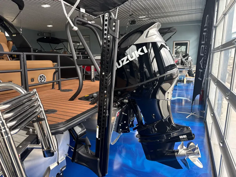 Slide: The Image of Bentley Pontoons Elite 253 Swingback EXT w/ Wake Tower 2026 - 5