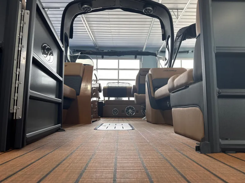 Slide: The Image of Bentley Pontoons Elite 253 Swingback EXT w/ Wake Tower 2026 - 8