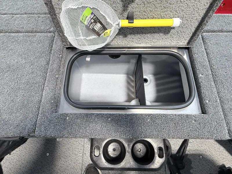 Slide: The Image of Lund 1775 Adventure Sport 2026 - 15