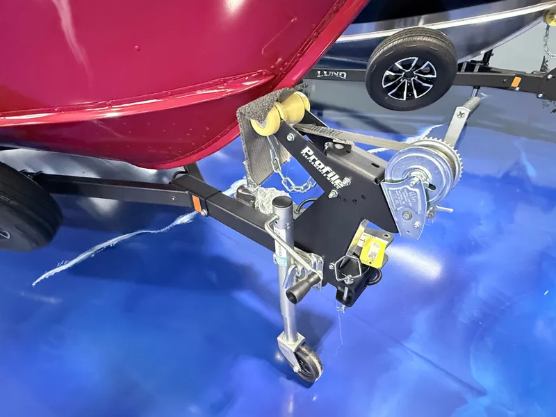 Slide: The Image of Lund 1775 Adventure Sport 2026 - 20