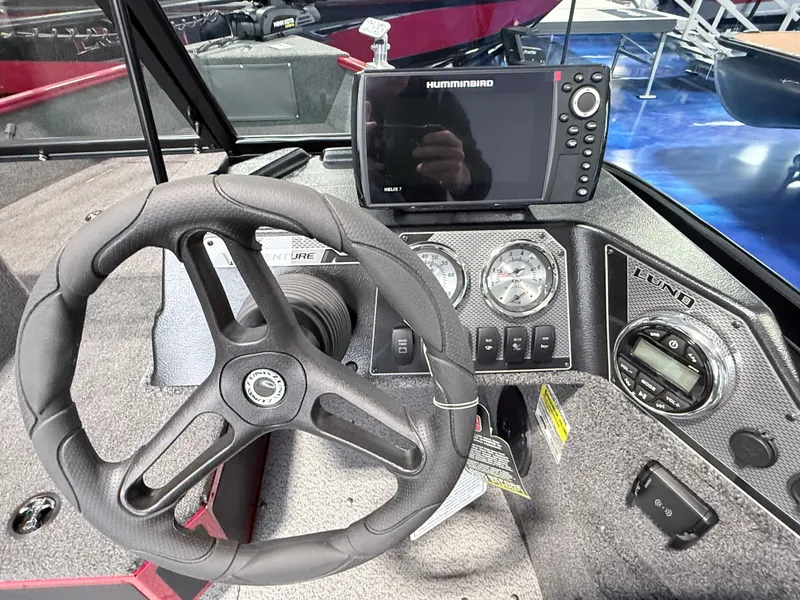 Slide: The Image of Lund 1775 Adventure Sport 2026 - 8