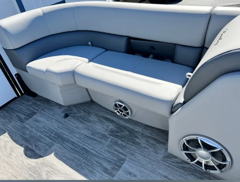 Slide: The Image of Interior of Bentley Pontoons Legacy 243 Navigator Ext 2026. - 10