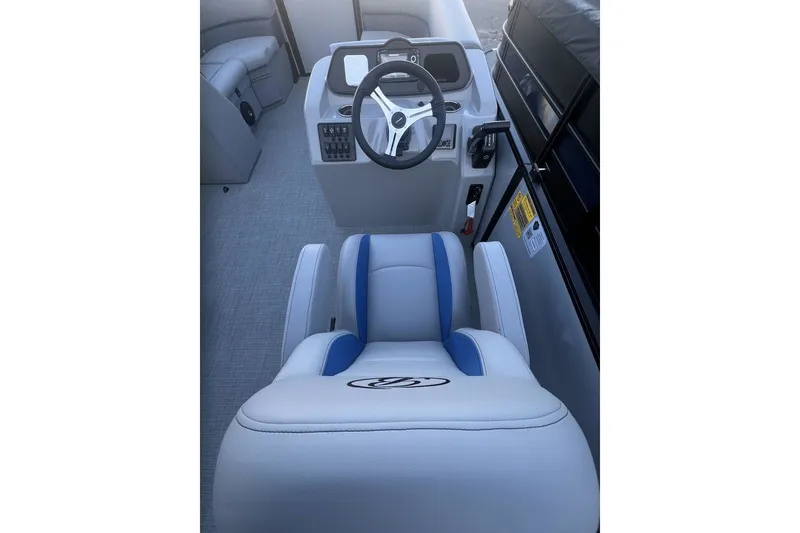 Slide: The Image of Bentley Pontoons 223 Bolt 2026 - 12
