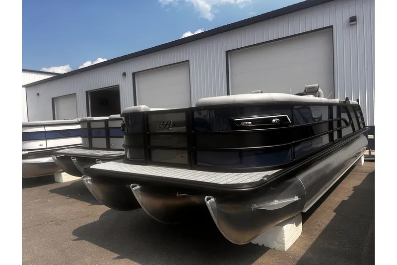 The Image of Bentley Pontoons Elite 253 Admiral 2026 - 1