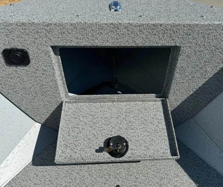 Slide: The Image of Lund Alaskan 1875 SS 2025 - 10