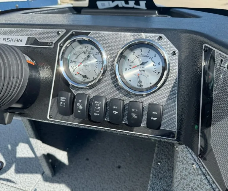 Slide: The Image of Lund Alaskan 1875 SS 2025 - 5