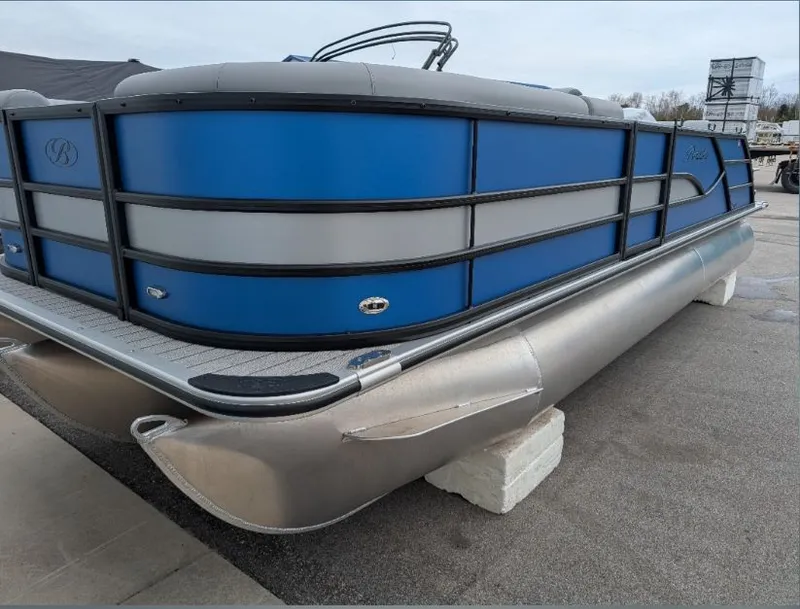 The Image of Bentley Pontoons BENTLEY LEGACY 223 SWINGNACK 2026 - 1