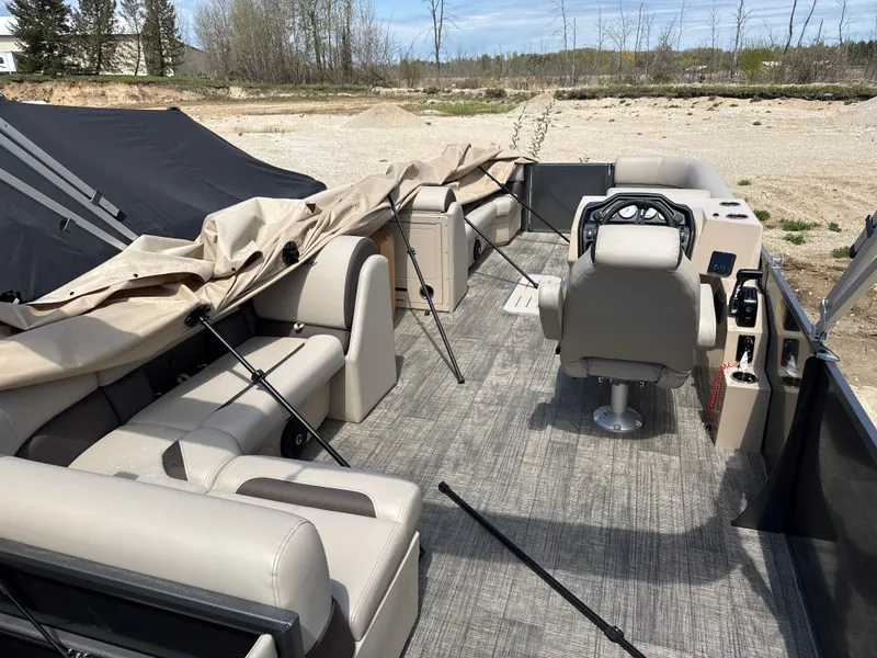 Slide: The Image of Bentley Pontoons Legacy 243 Cruise 2026 - 9
