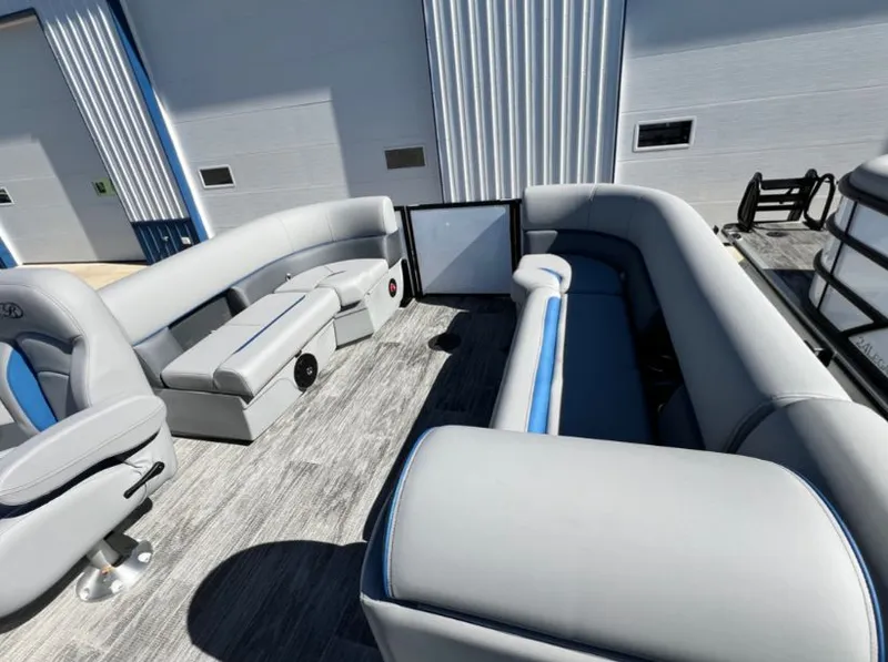 Slide: The Image of Bentley Pontoons 223 Bolt 2026 - 6