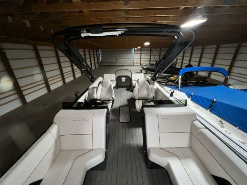 Slide: The Image of Manitou 2025 Manitou Explore 24’ Switchback Trifold 2025 - 11