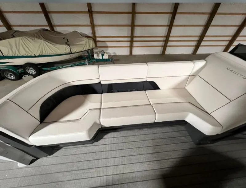 Slide: The Image of Manitou 2025 Manitou Explore 24’ Switchback Trifold 2025 - 4