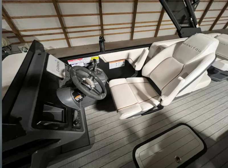 Slide: The Image of Manitou 2025 Manitou Explore 24’ Switchback Trifold 2025 - 7